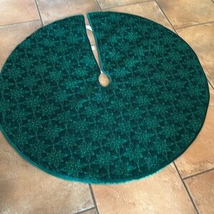 Christmas tree skirt